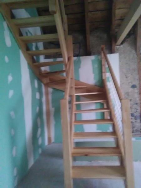 Escalier à Lacroix-Barrez |PRUNET JULIEN